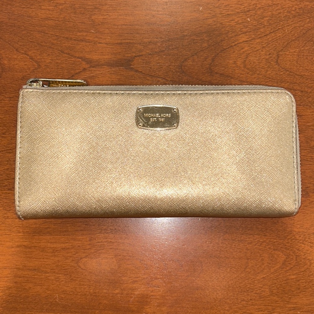 Michael Kors Leather Gold Zippered Wallet